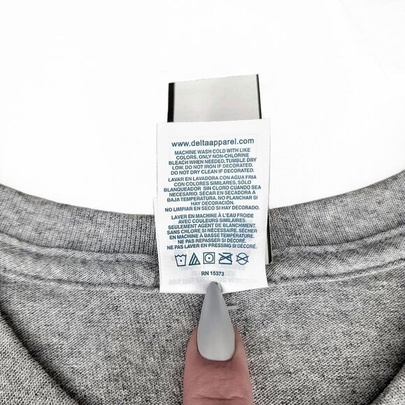 3/$15 | The Internet Never Forgets Graphic Tee | S - Picture 7 of 7